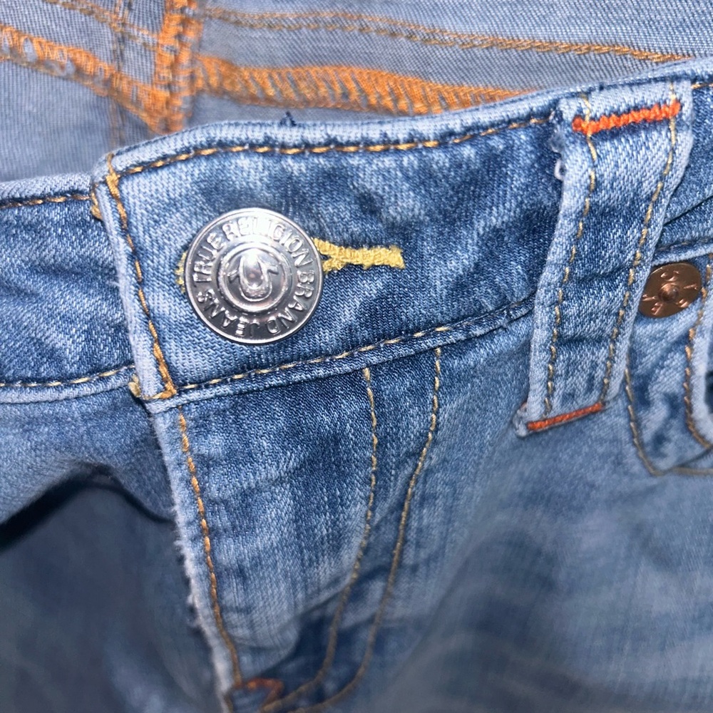Like new true religion jeans. Size 32 curvy skinny stretch denim. - Picture 5 of 6